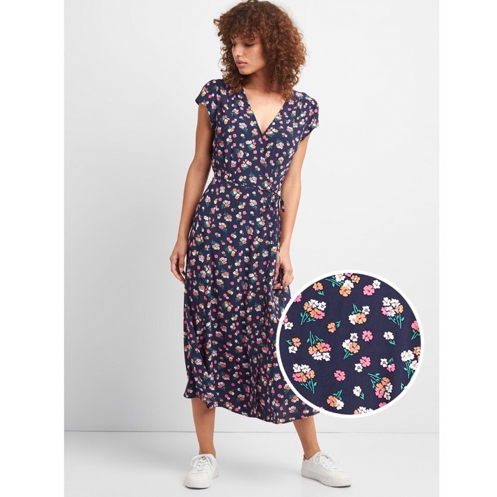 Gap Navy Blue Floral wrap dress size XS
